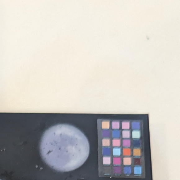 Corpse Bride 24 color eyeshadow palette - Picture 2 of 4
